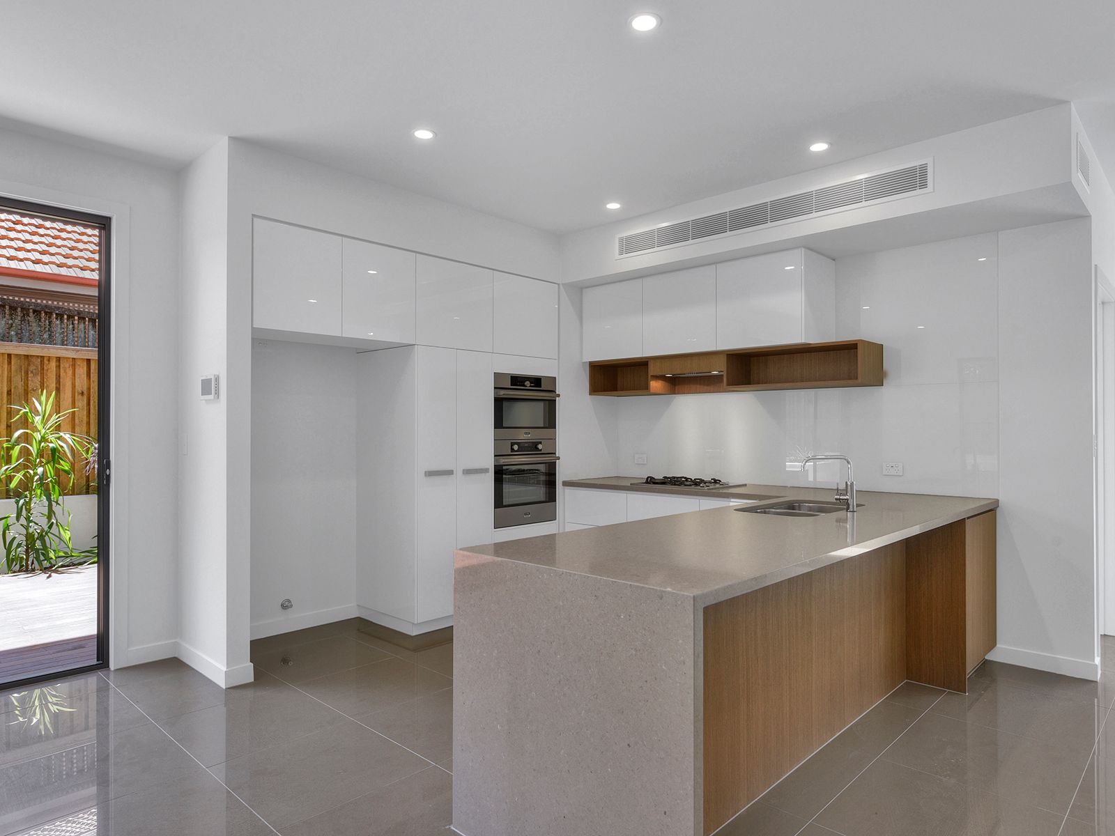 2/8 O'Loan Street, Yeerongpilly, QLD 4105