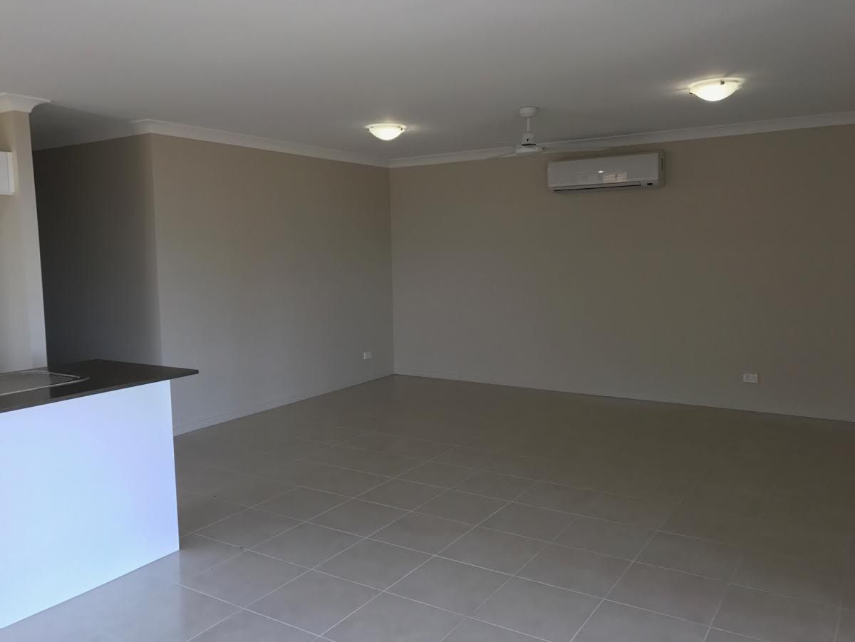2/10 Barwick Street, Westbrook, QLD 4350