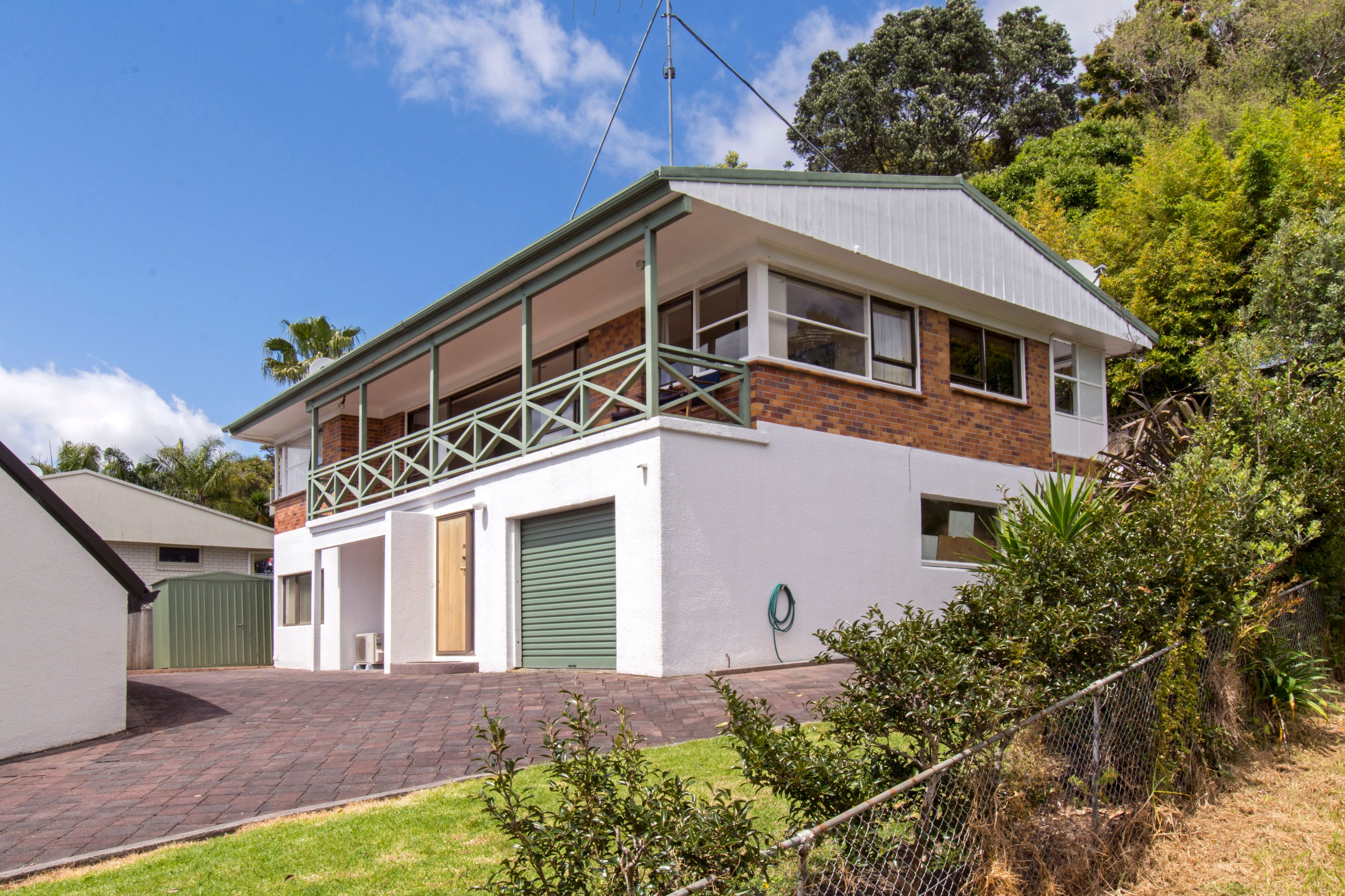 11b and c Rogers Avenue, Eastern Beach, Manukau City