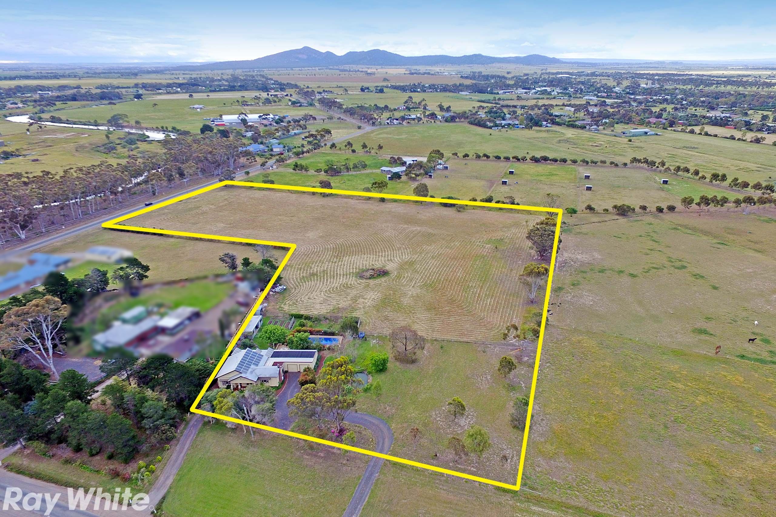 33 Old Melbourne Road, Little River, VIC 3211