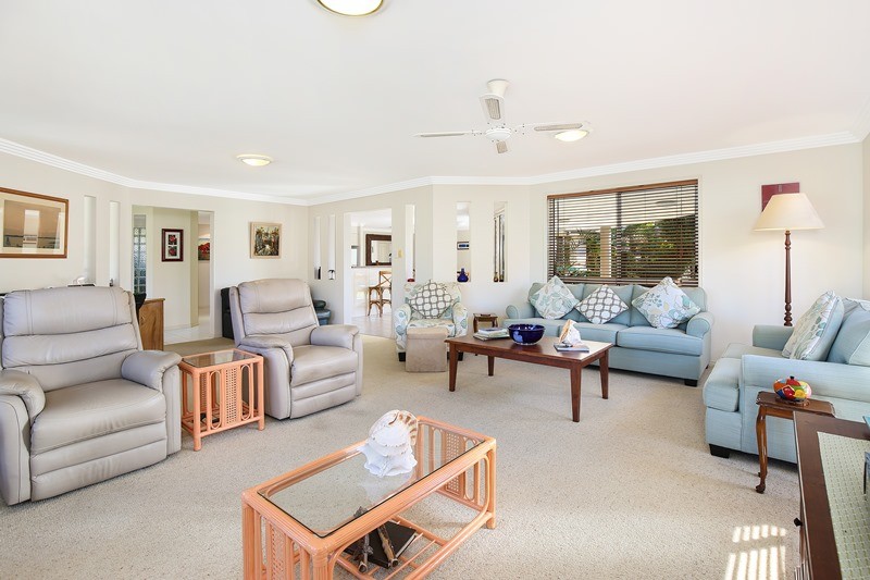 17 Bongaree Drive, Pelican Waters, QLD 4551