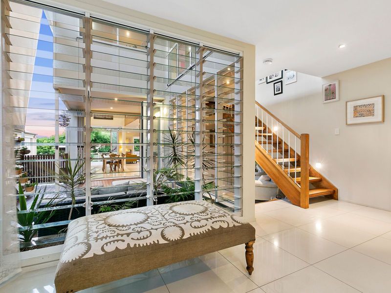 54 Shelley Street, Cannon Hill, QLD 4170