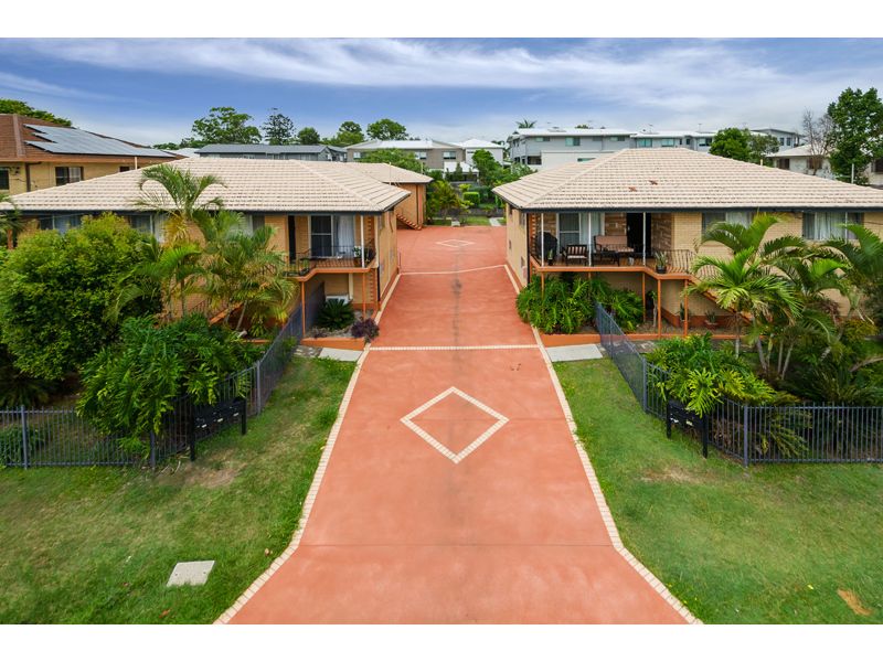 33 Shottery Street, Yeronga QLD 4104