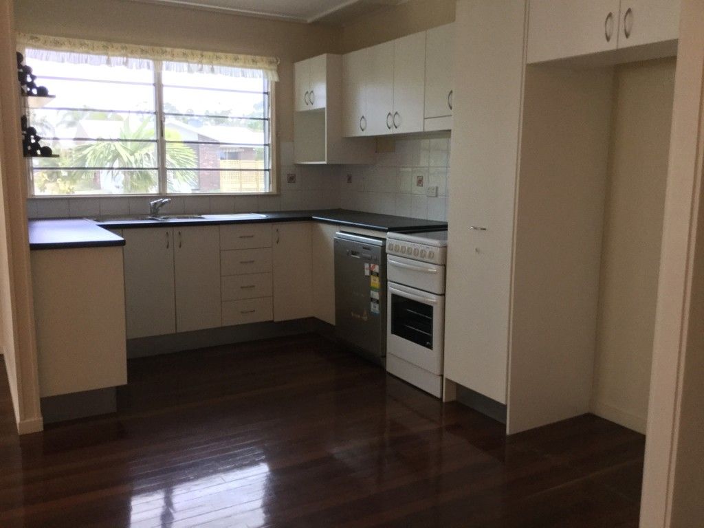 17 Elma Street, Cooee Bay, QLD 4703