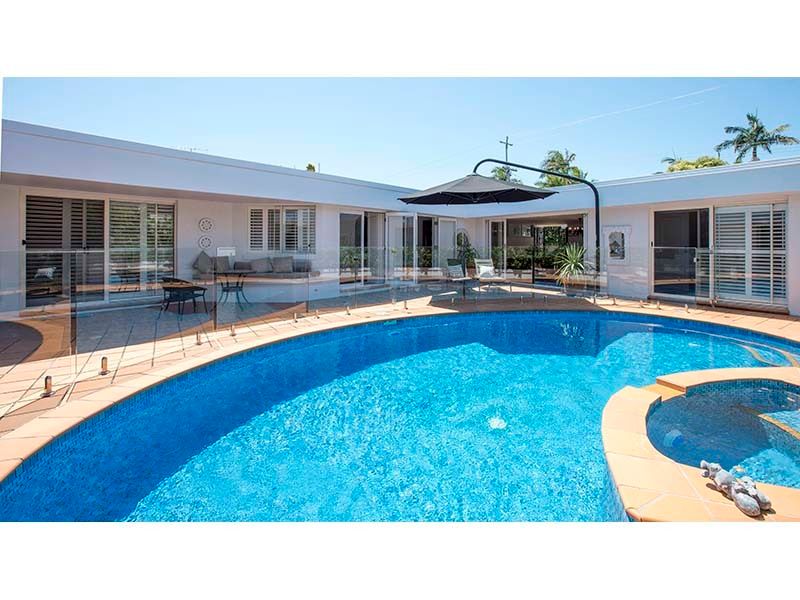36 Rapallo Avenue, Isle Of Capri, QLD 4217