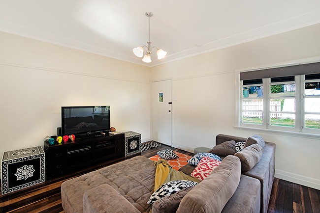 29 Brooks Street, CAMP HILL, QLD 4152