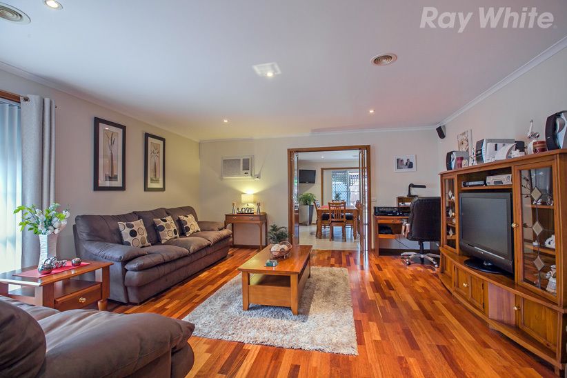 14 Norwood Road, Mill Park, VIC 3082