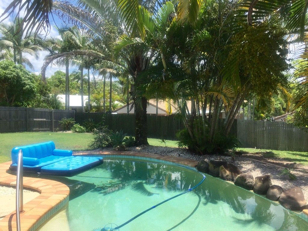 218 Karawatha Drive, Mountain Creek, QLD 4557