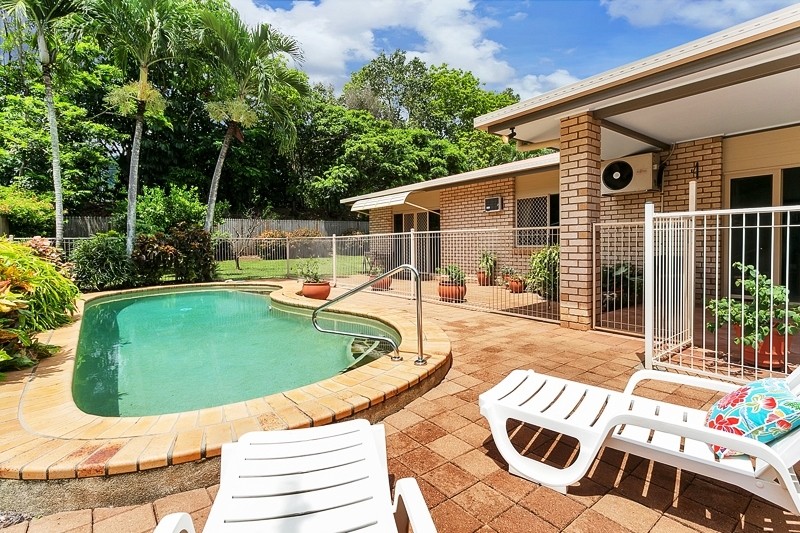 23 Majestic Street, Kamerunga, QLD 4870