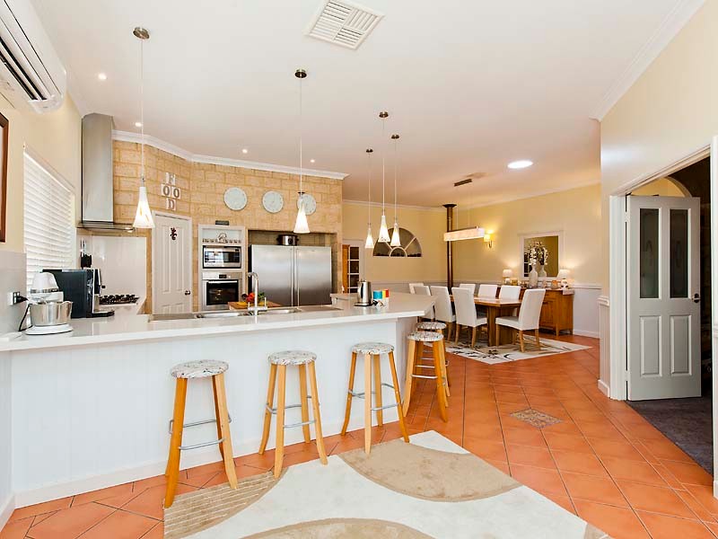 15 David Road, Waikiki, WA 6169