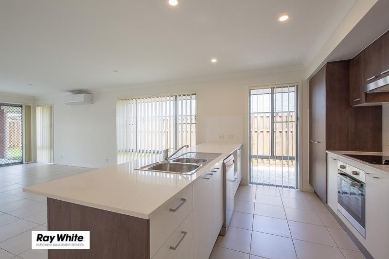 17 Feltham Circuit, Burpengary, QLD 4505