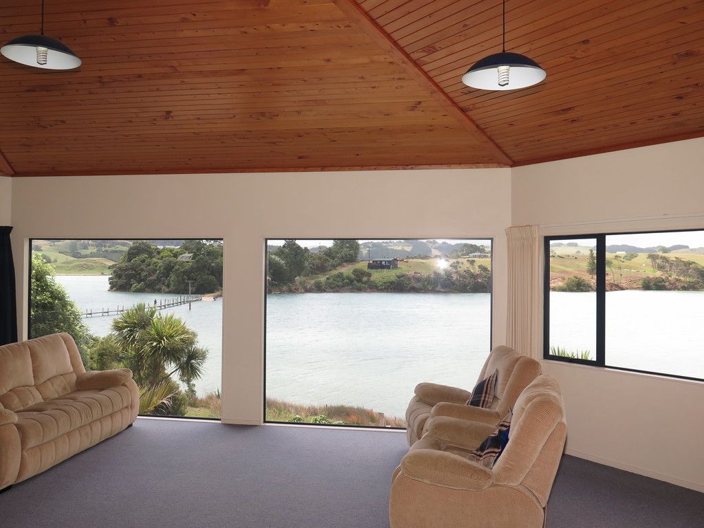 36 Smith Street, Raglan, Waikato District