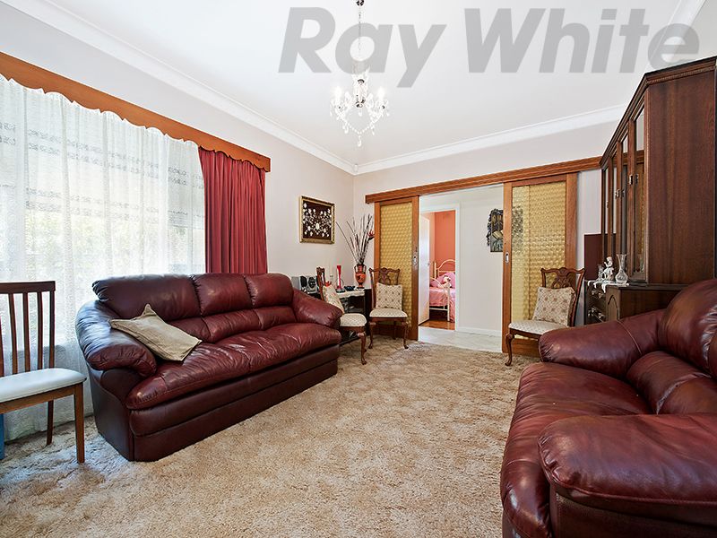 10 Hughes Street South, Woodville, SA 5011