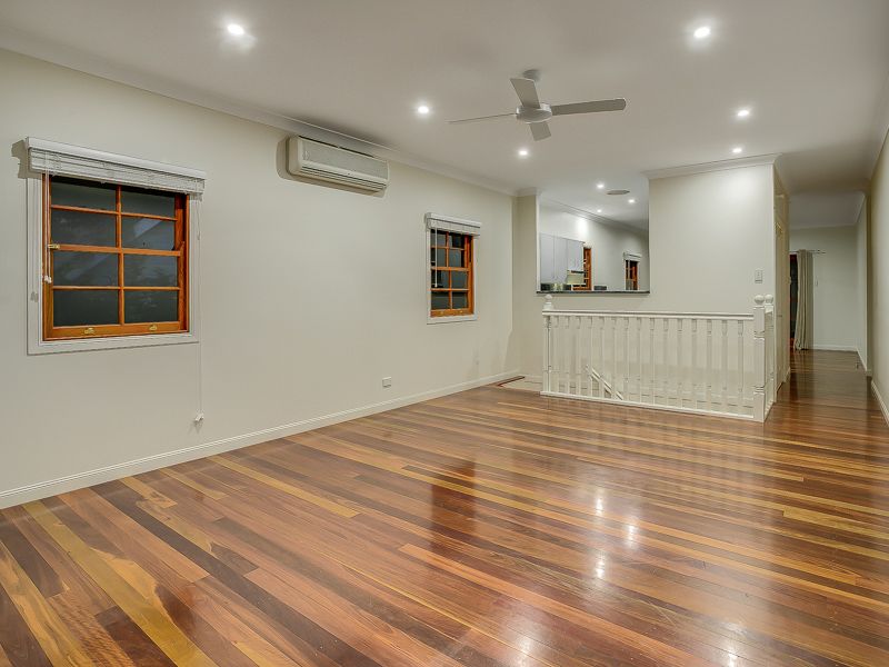 8 Norman Avenue, Norman Park, QLD 4170