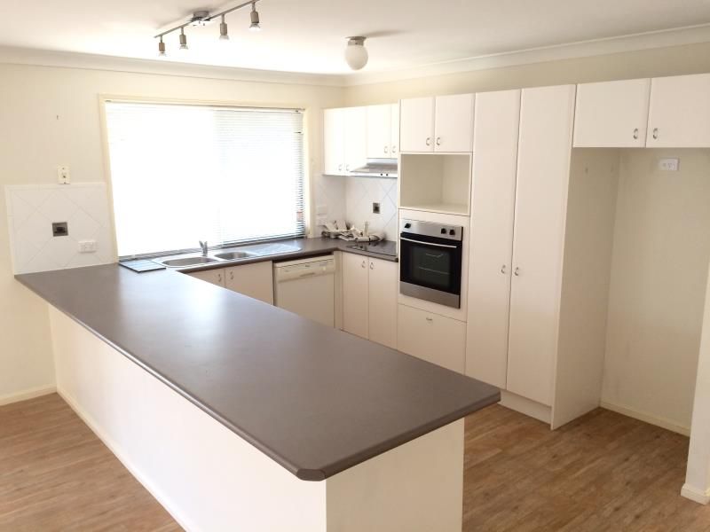 26 Montclare Court, Cashmere, QLD 4500