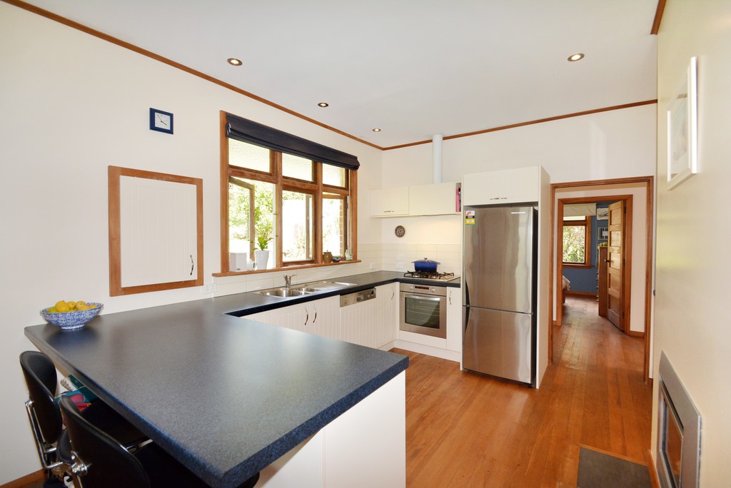 30 Wharfdale Street, Macandrew Bay, Dunedin City