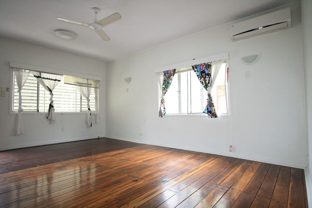 8 Flower Street, Woolloongabba, QLD 4102
