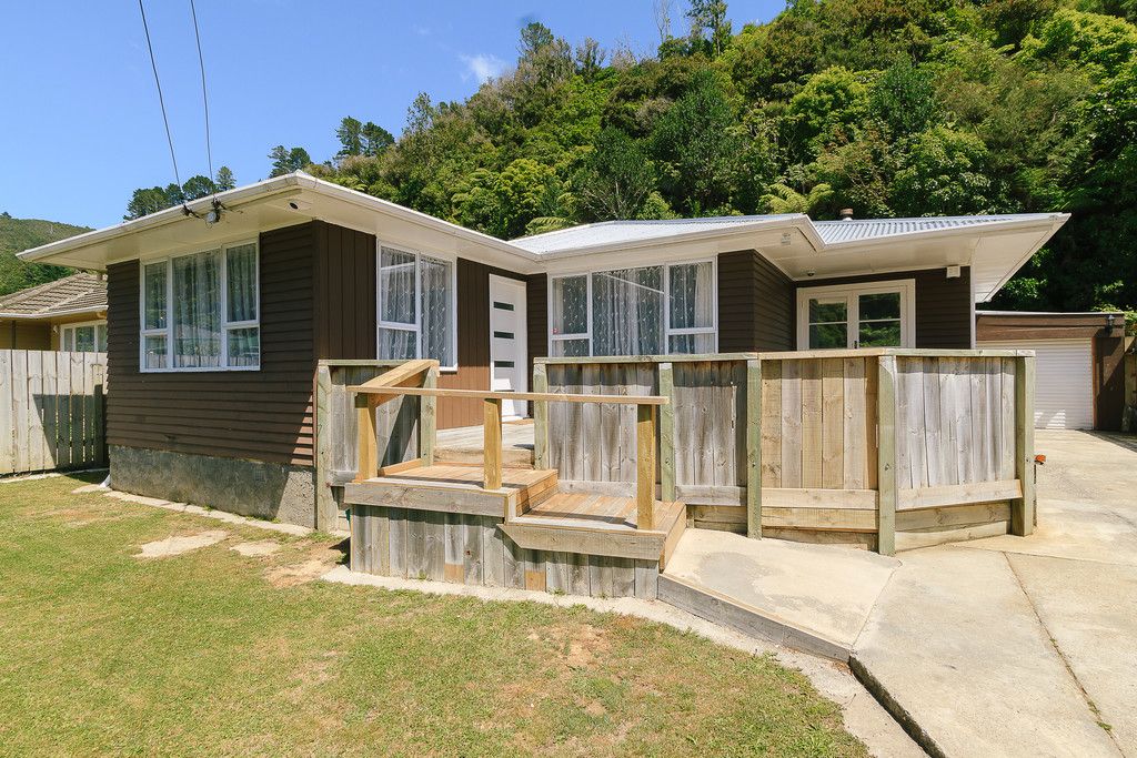 20 Sunny Grove, Wainuiomata, Lower Hutt City