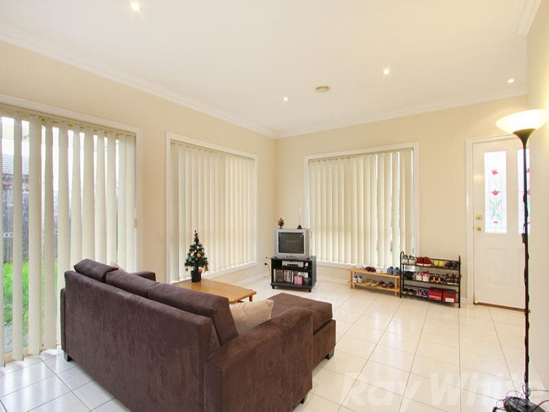 1/72 Power Avenue, Chadstone, VIC 3148