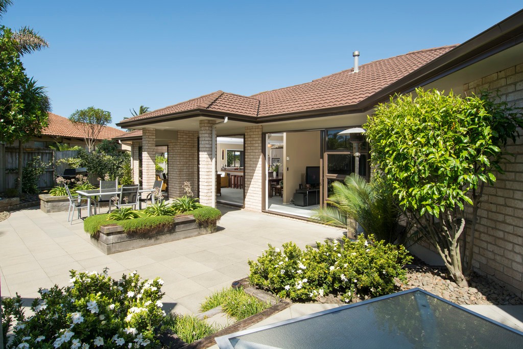 16 Palm Springs Boulevard, Papamoa, Tauranga City