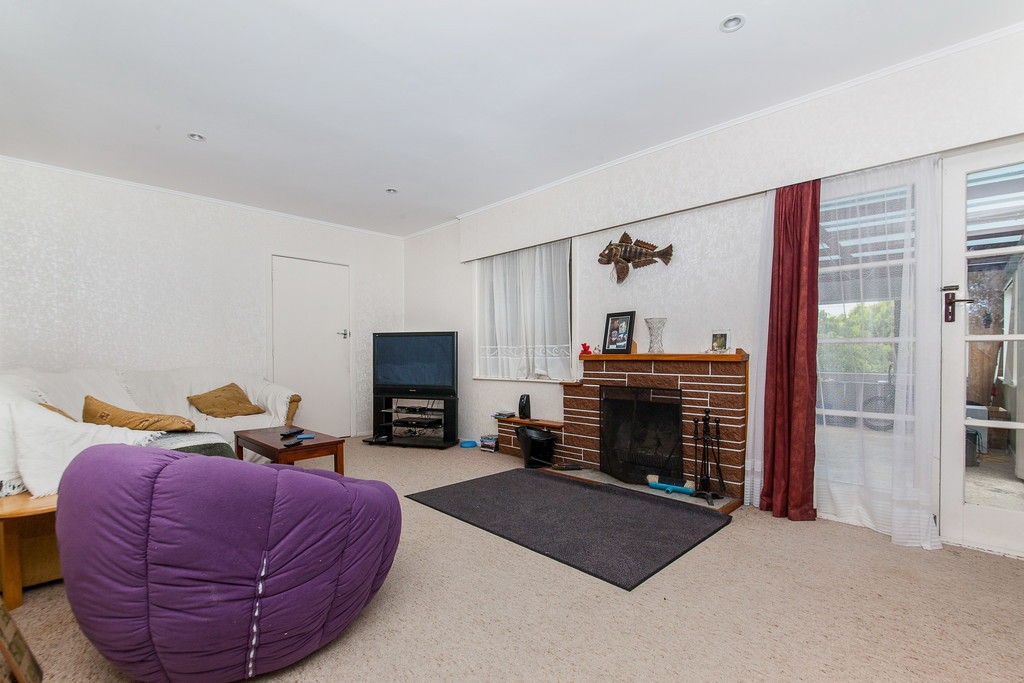 22 McClintock Road, Massey West, Auckland