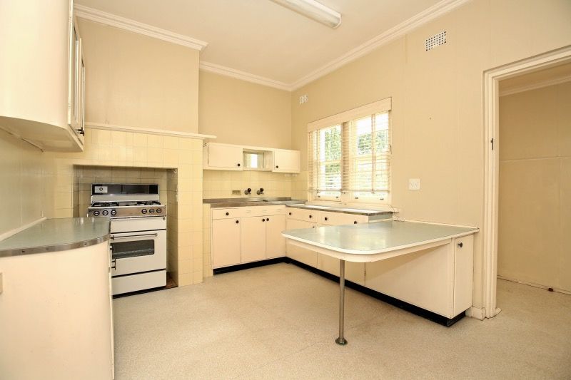 166 Kinghorne Street, Nowra, NSW 2541