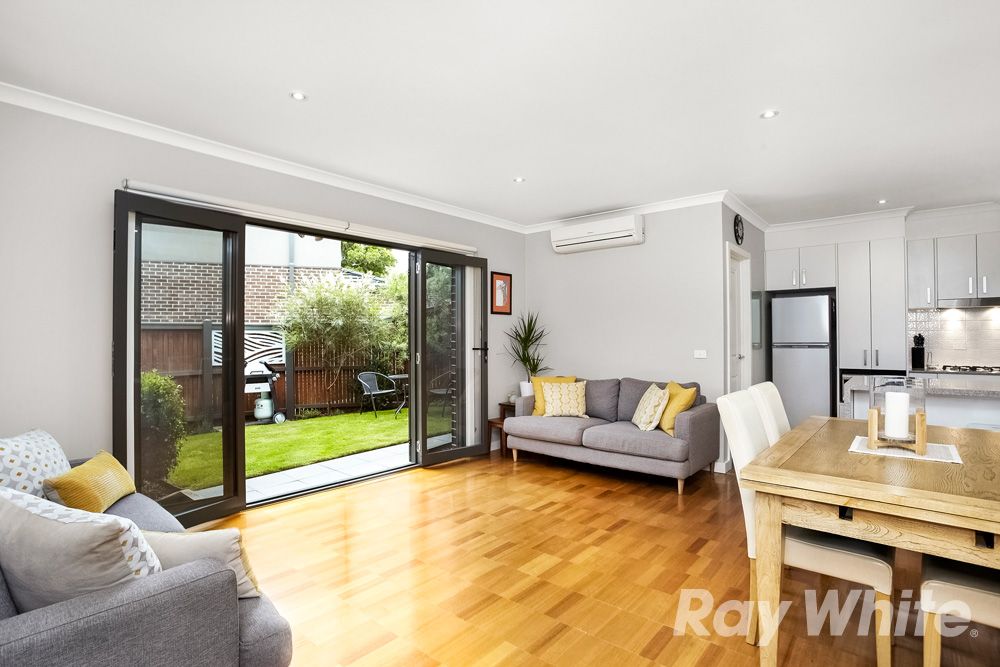 2/4 Winbirra Parade, Ashwood, VIC 3147