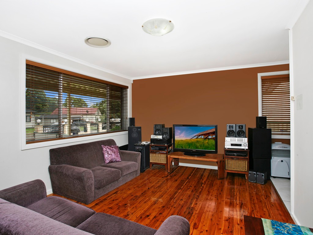 11 Chisholm Street, Smithfield, NSW 2164