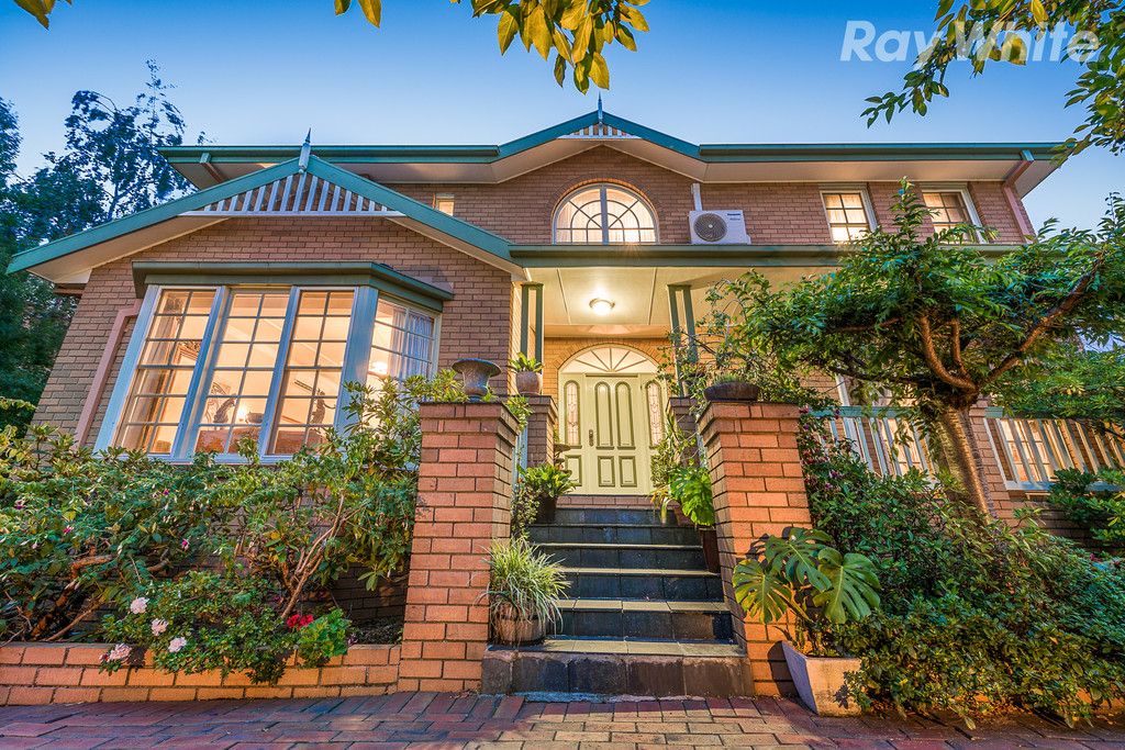 22 Candlebark Quadrant, Rowville, VIC 3178