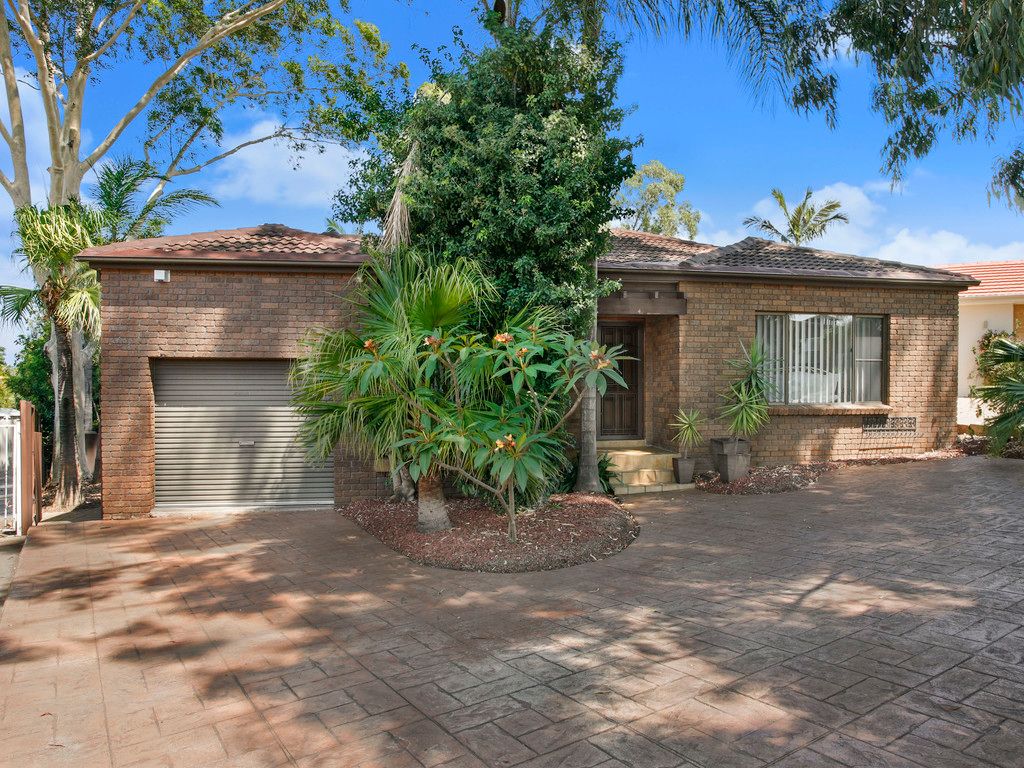 4 Aramon Close, Edensor Park, NSW 2176