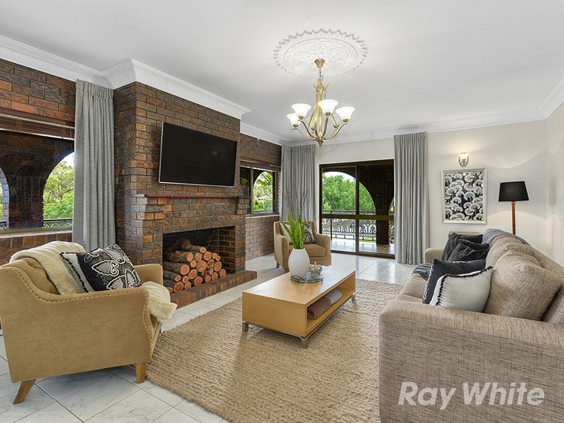 30 Travolta Street, Stafford Heights, QLD 4053