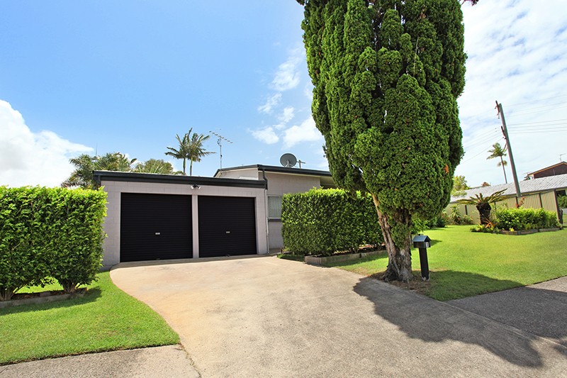 1 Toorumbee Drive, Mooloolaba, QLD 4557