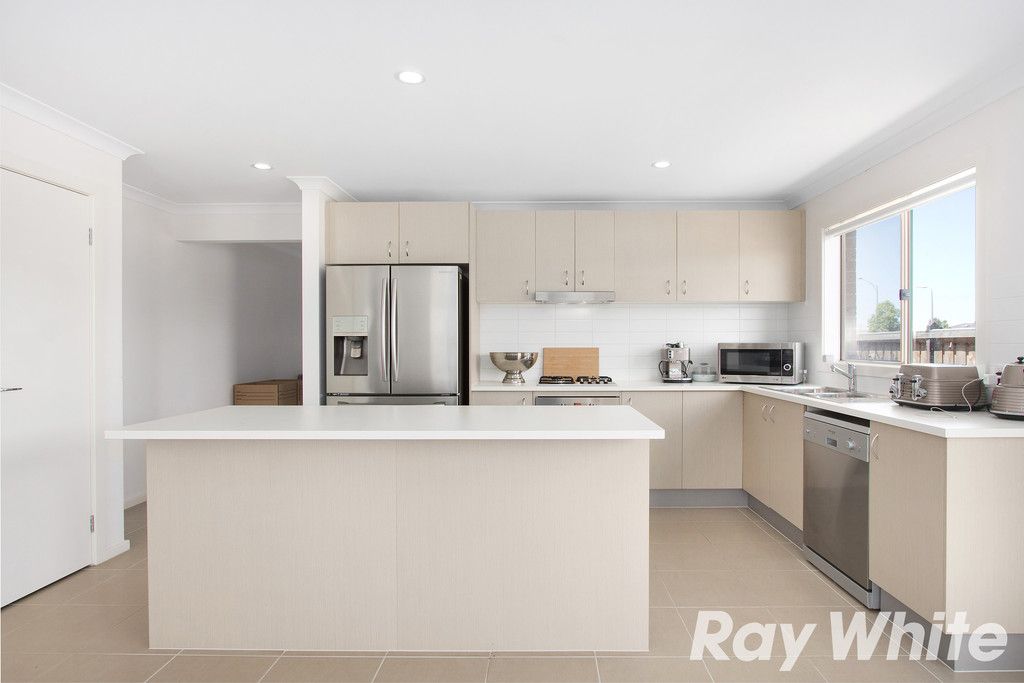 3 Glenelg Street, Clyde North, VIC 3978