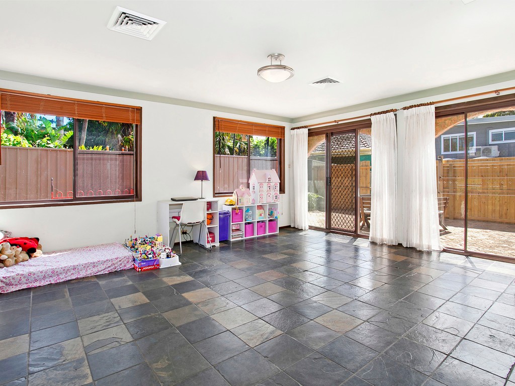 17 Club Lane, Helensburgh, NSW 2508