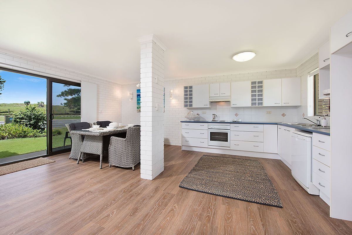 27 Pacific Boulevard, Buddina QLD 4575