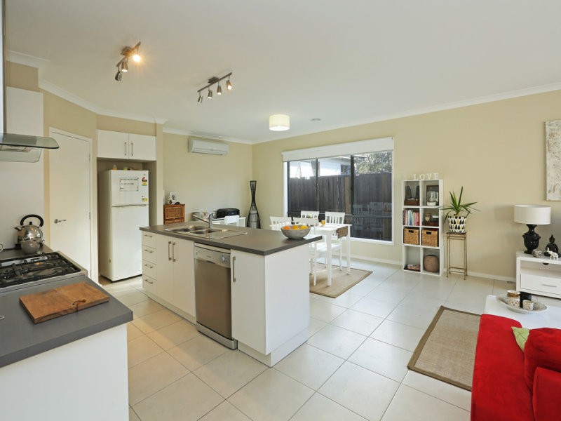 18 Donald Street, Belmont, VIC 3216