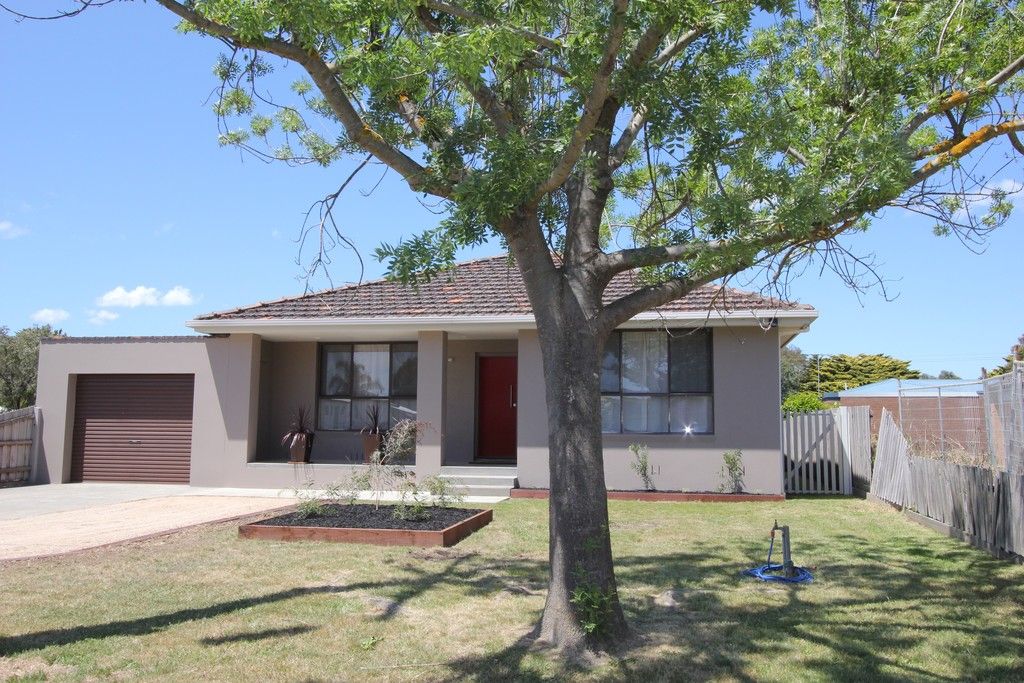 31 Albany Road, Cowes VIC 3922
