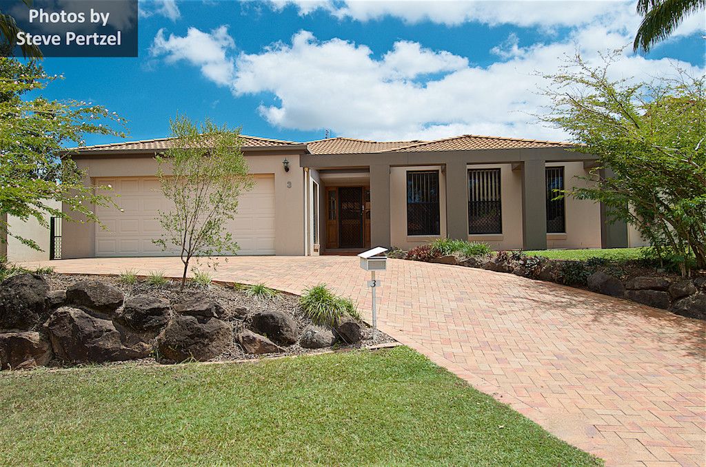 3 Calcetto Place, Arundel QLD 4214
