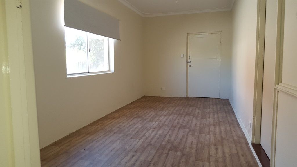 231 First Street, Wonthella, WA 6530