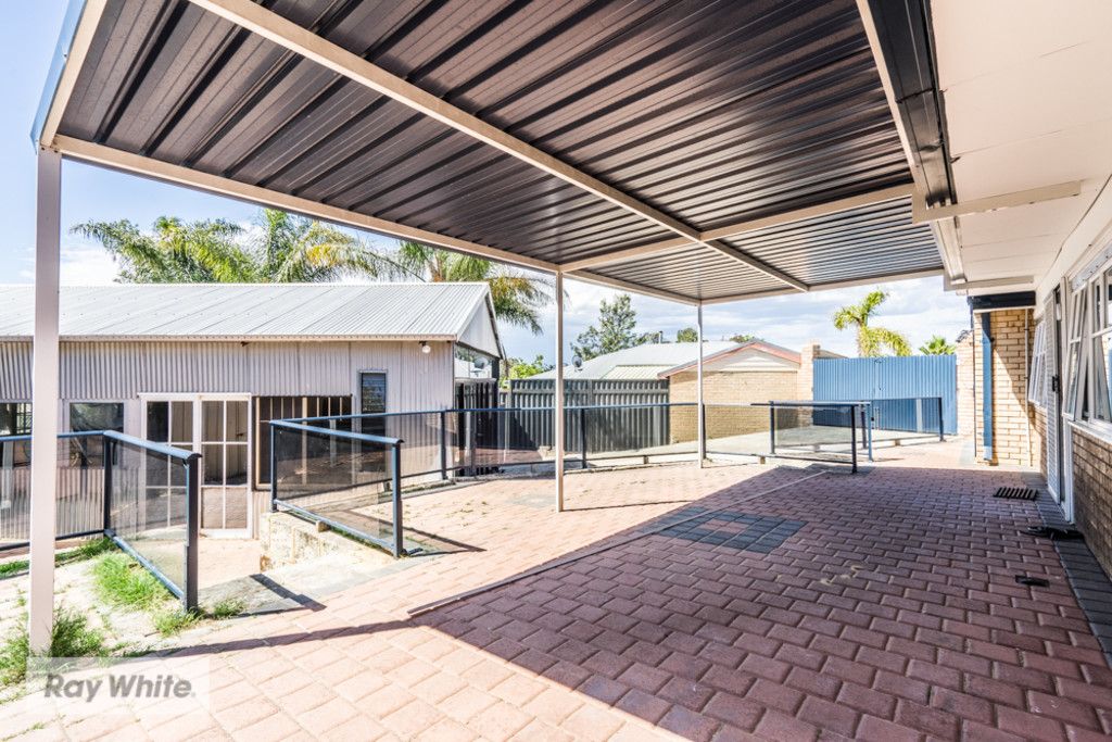 1 Woodbine Terrace, Mirrabooka, WA 6061