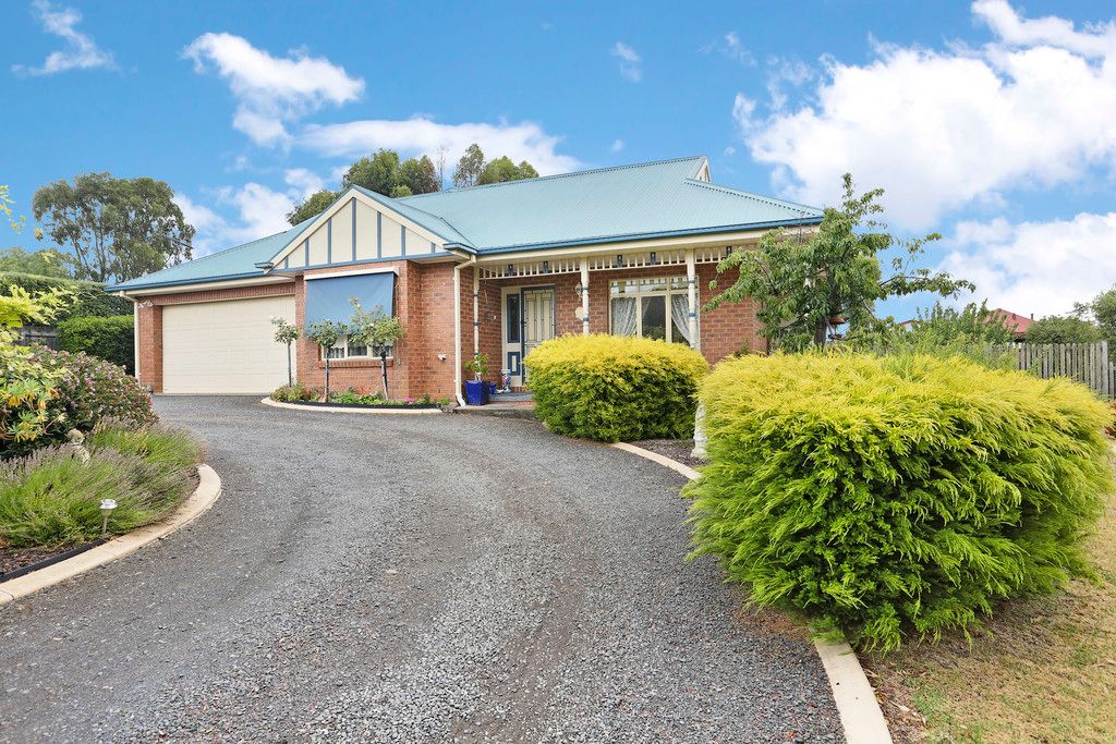 16 Lara Boulevard, Lara, VIC 3212