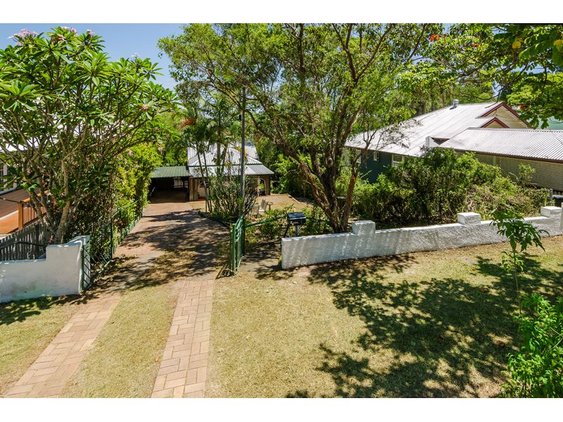 32 Lade Street, Coorparoo, QLD 4151
