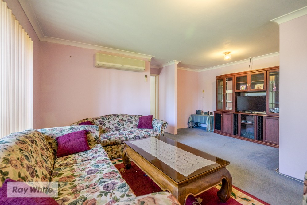 1 Arnos Way, Girrawheen, WA 6064