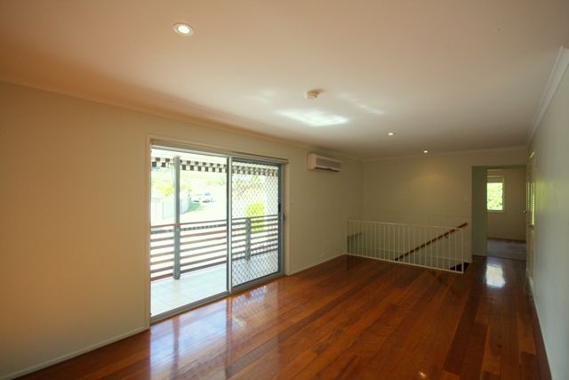 8 Olive Grove, BALMORAL, QLD 4171