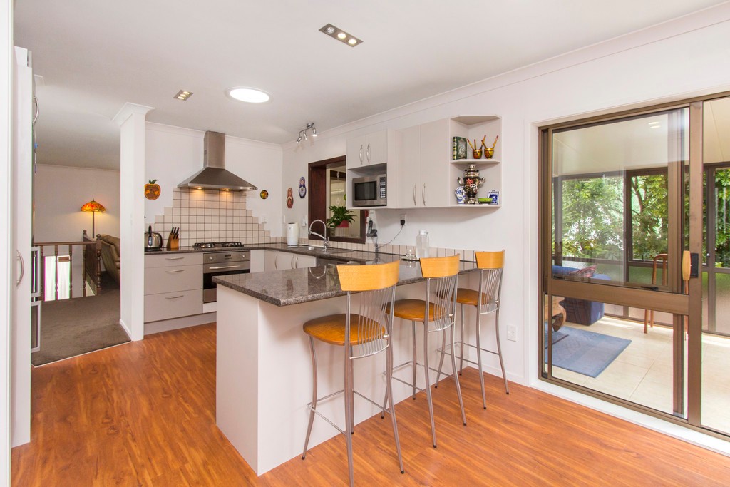 36 Orinda Close, Botany Downs, Manukau City