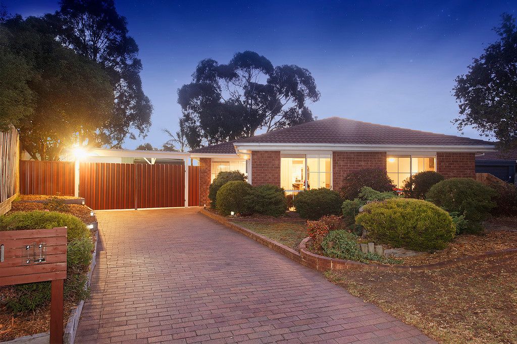 11 Orsett Court, Carrum Downs VIC 3201