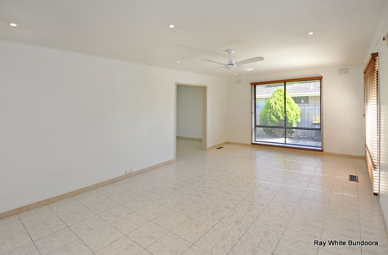 23 Coventry Crescent, Mill Park, VIC 3082