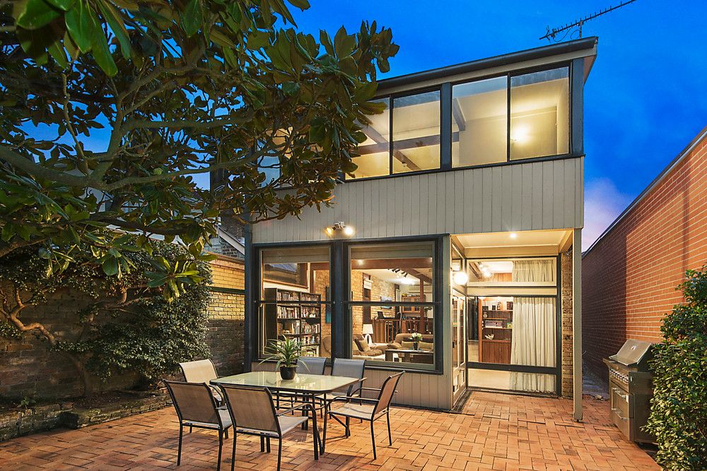 34 Raymond Road