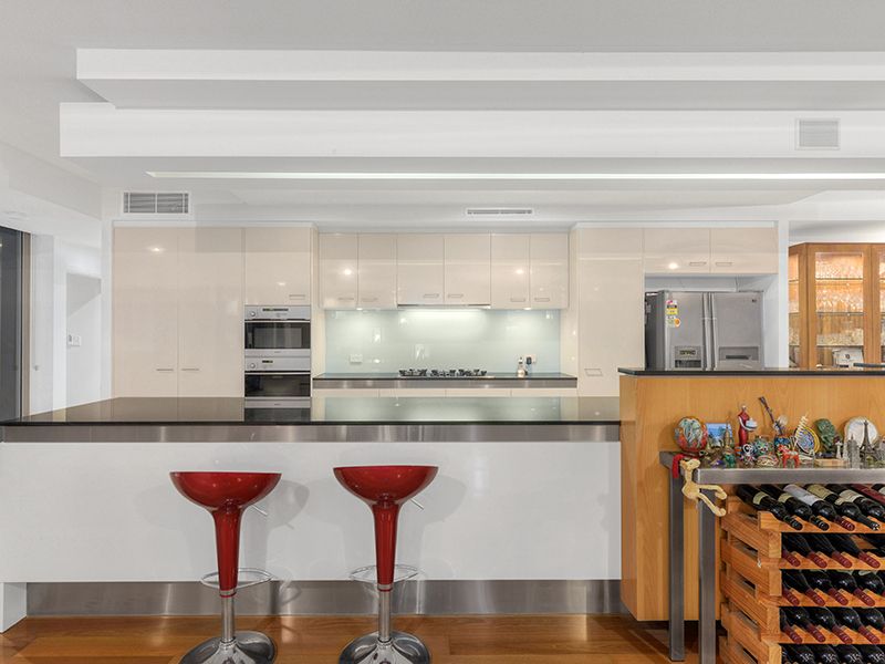 14/98 Thorn Street, Kangaroo Point, QLD 4169