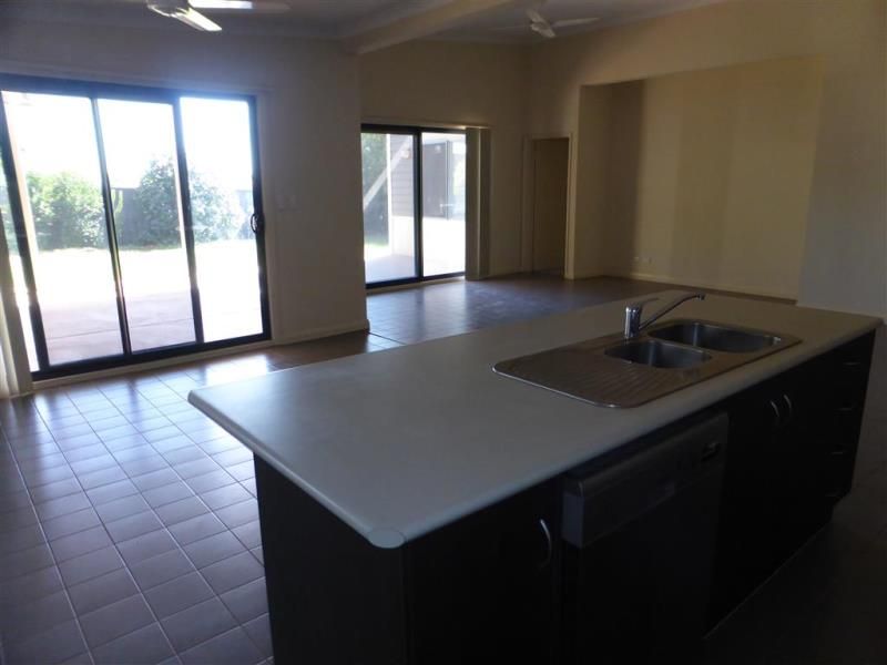15 Windgrass Way, Nickol, WA 6714